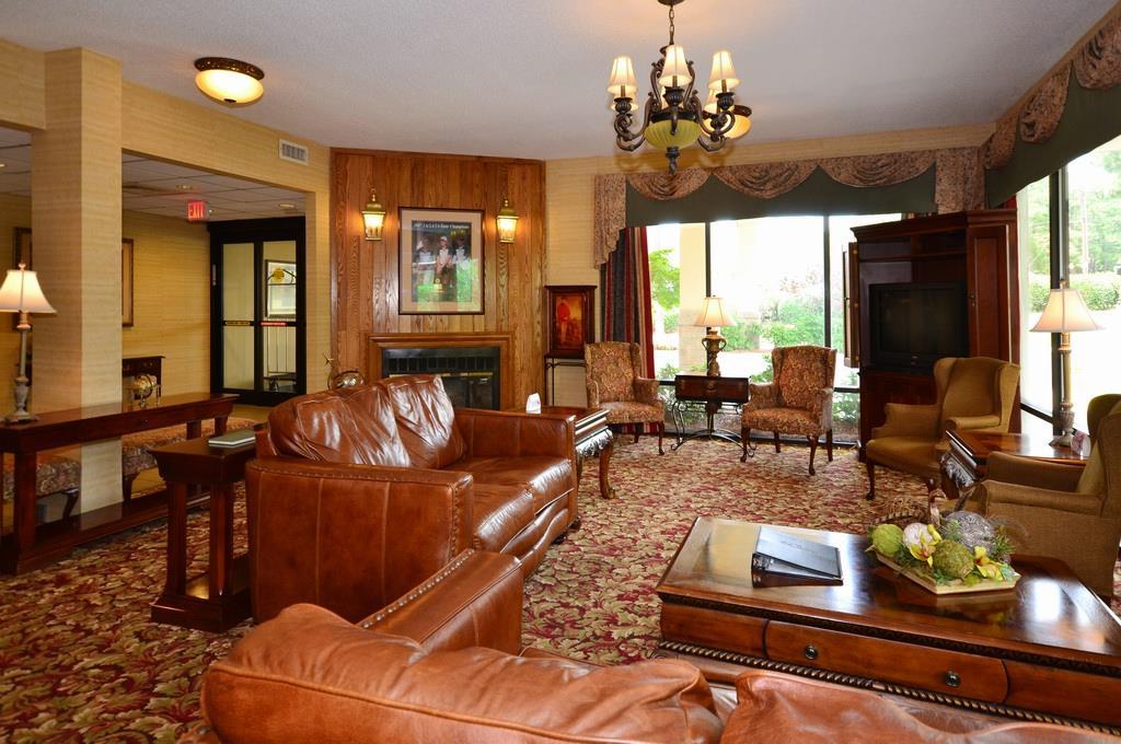 Surestay Plus Hotel By Best Western Southern Pines Pinehurst Buitenkant foto