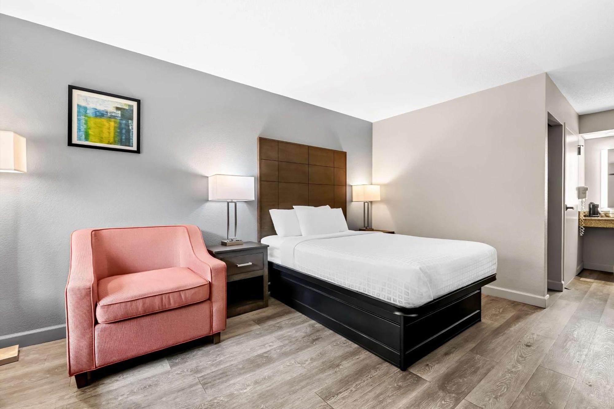 Surestay Plus Hotel By Best Western Southern Pines Pinehurst Buitenkant foto