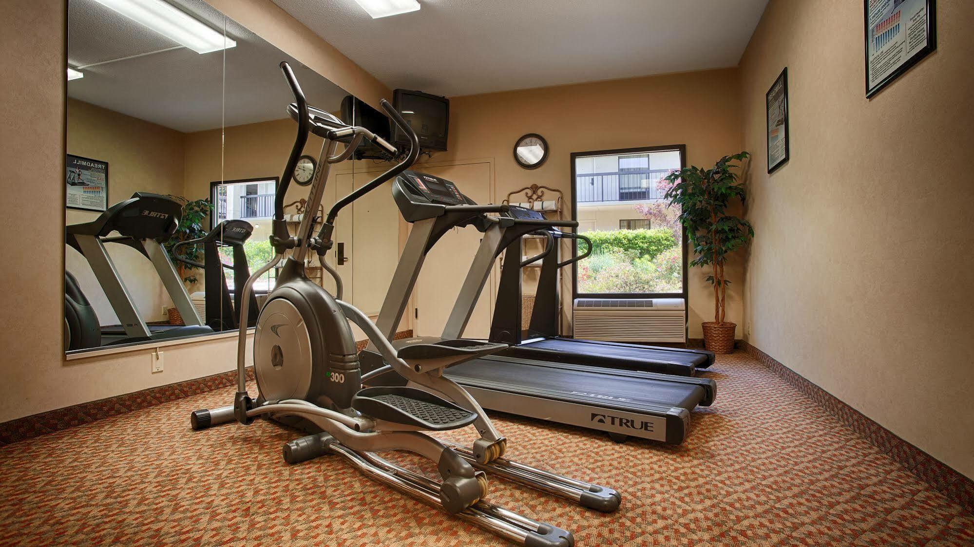Surestay Plus Hotel By Best Western Southern Pines Pinehurst Buitenkant foto