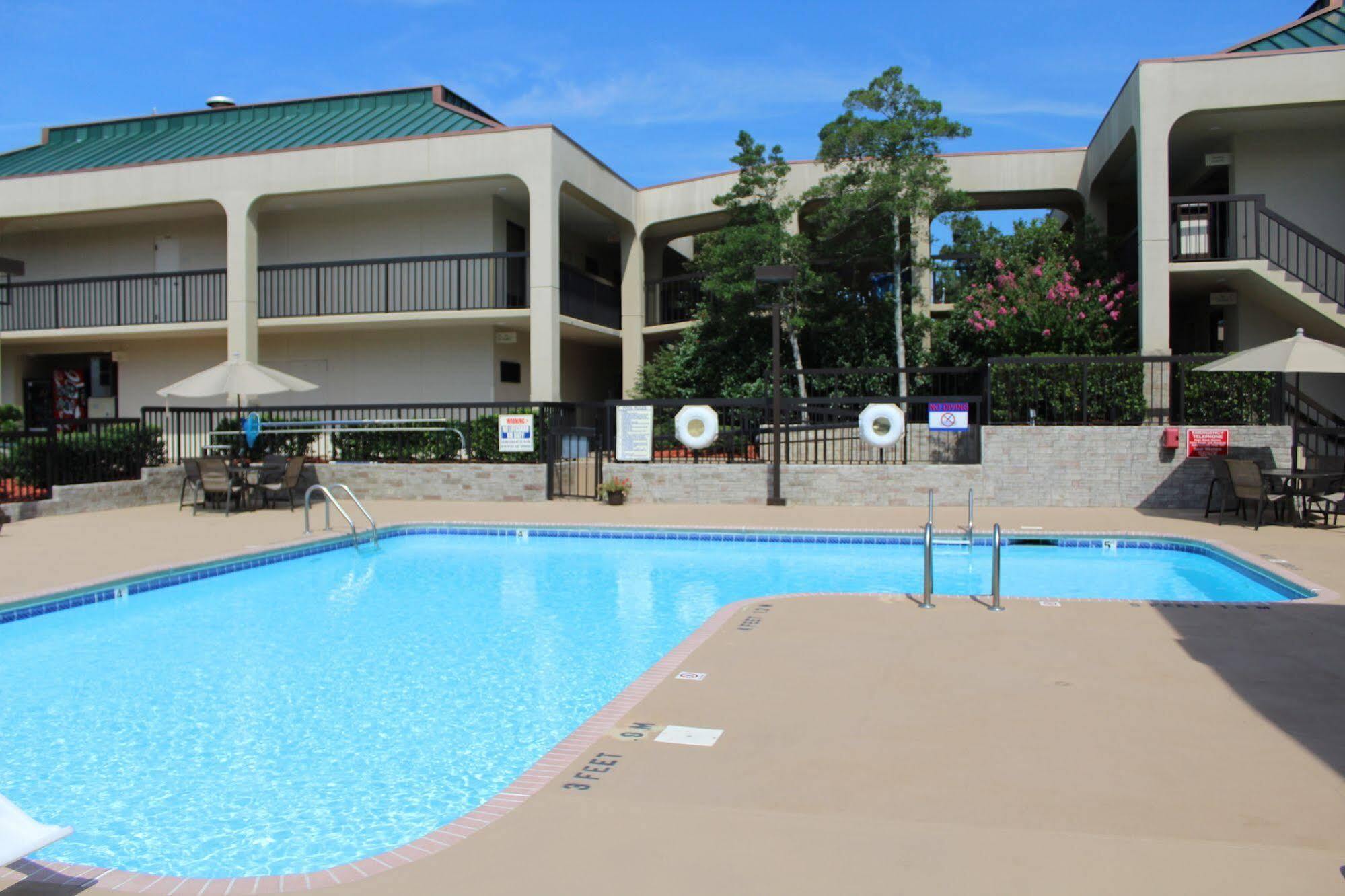 Surestay Plus Hotel By Best Western Southern Pines Pinehurst Buitenkant foto